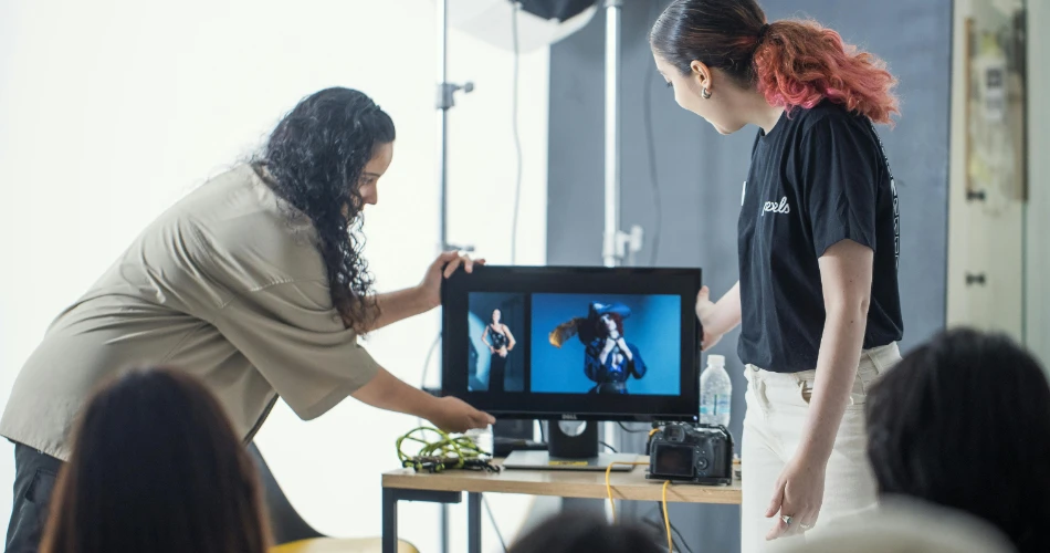 YRF Stüdyolarını Keşfetmek. Mumbai'deki Yash Raj Filmleri'nin Evi